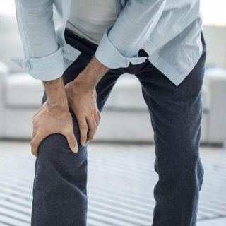 Silla plegada en escalera estrecha del Centre de Barberà del Vallès