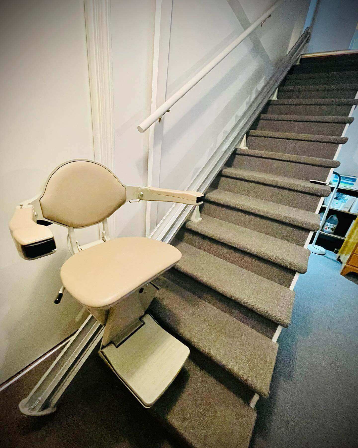 Oruga salvaescaleras eléctrica portátil en Gavà