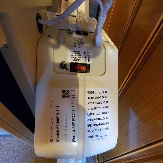 Proceso de instalación de silla salvaescaleras en Barberà del Vallès